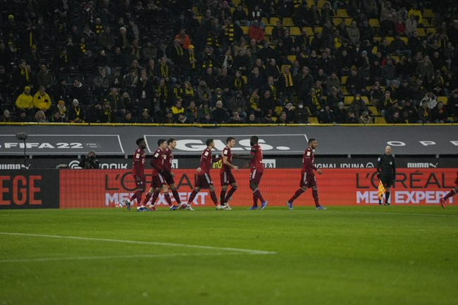  柏林赫塔主场遭遇黑色三分钟痛失好局憾平局